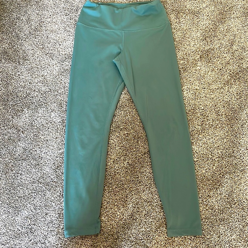 Yogalicious women’s high rise size Small leggings